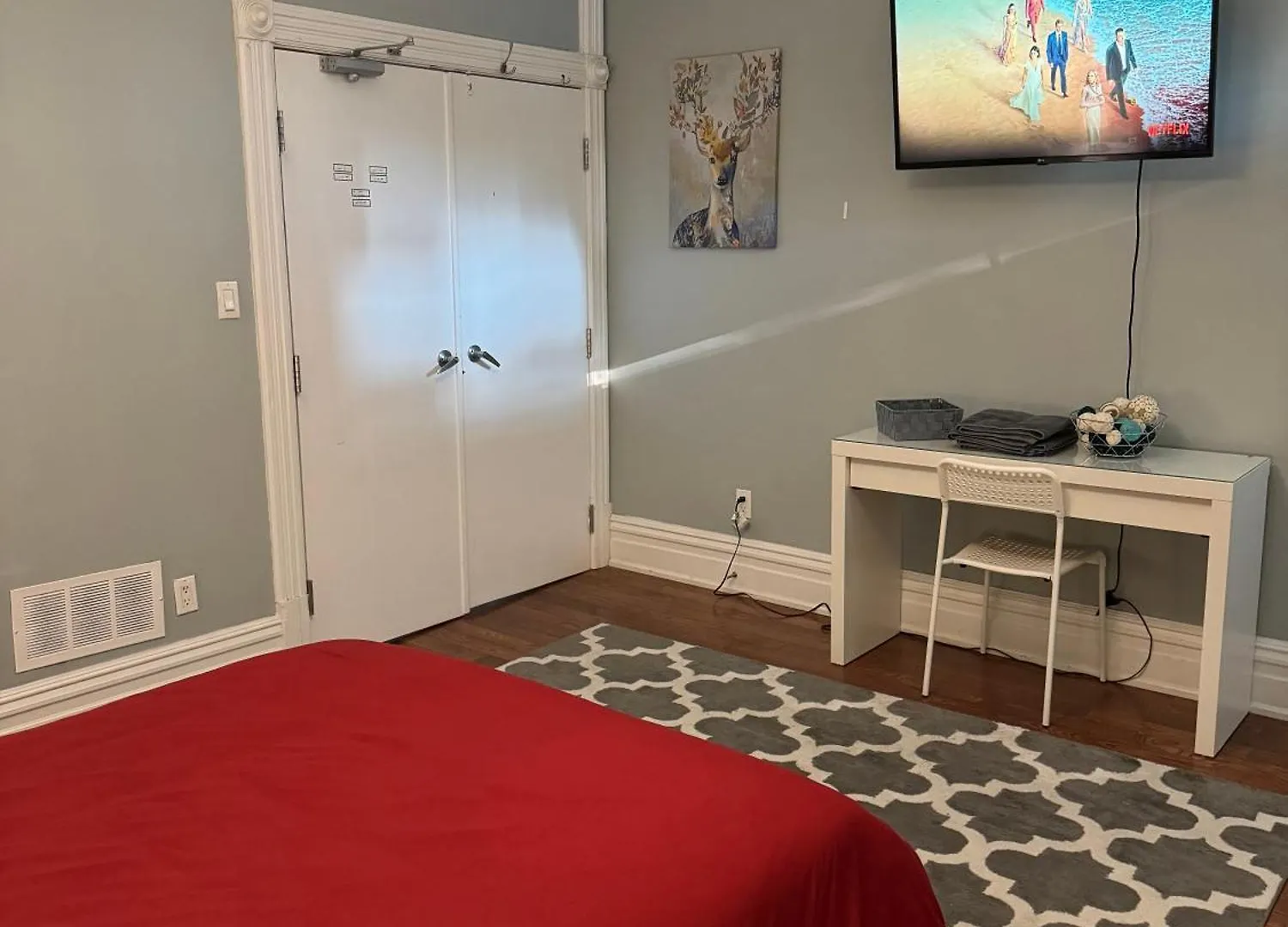 Spacious Townhouse Close To Dundas Square! Toronto Guest house
