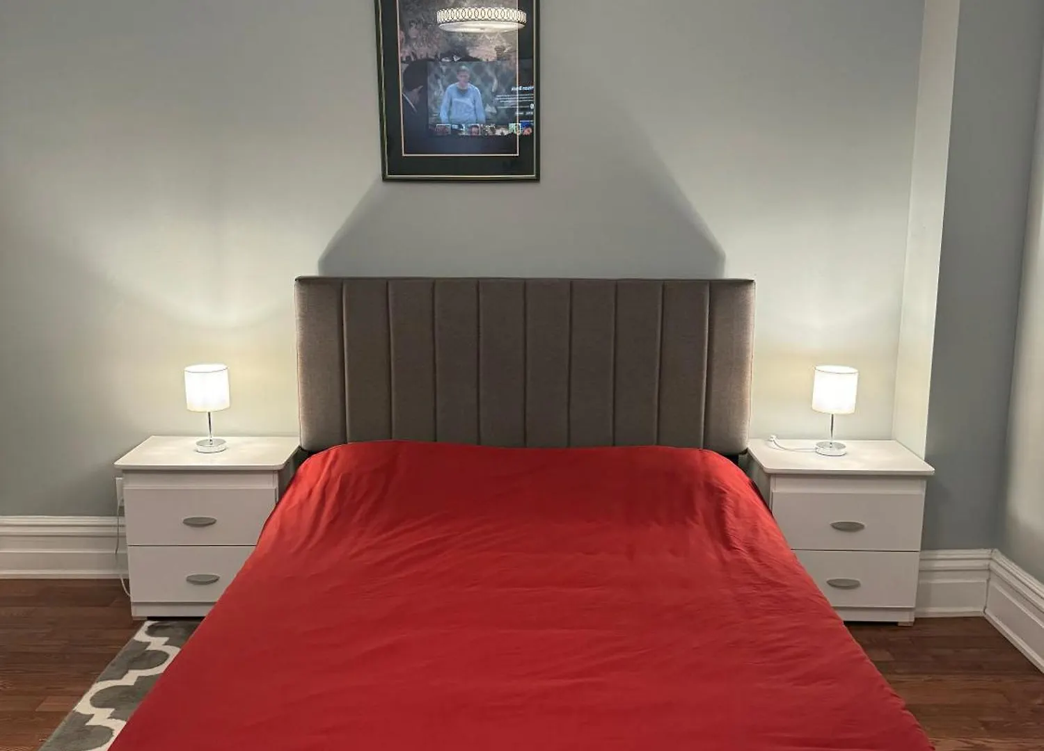 Spacious Townhouse Close To Dundas Square! Toronto Guest house